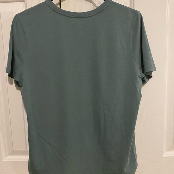 Lululemon Shirt - Picture 3 of 5